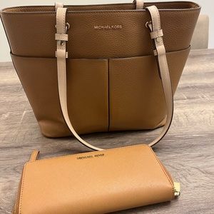Michael Kors matching wallet and purse